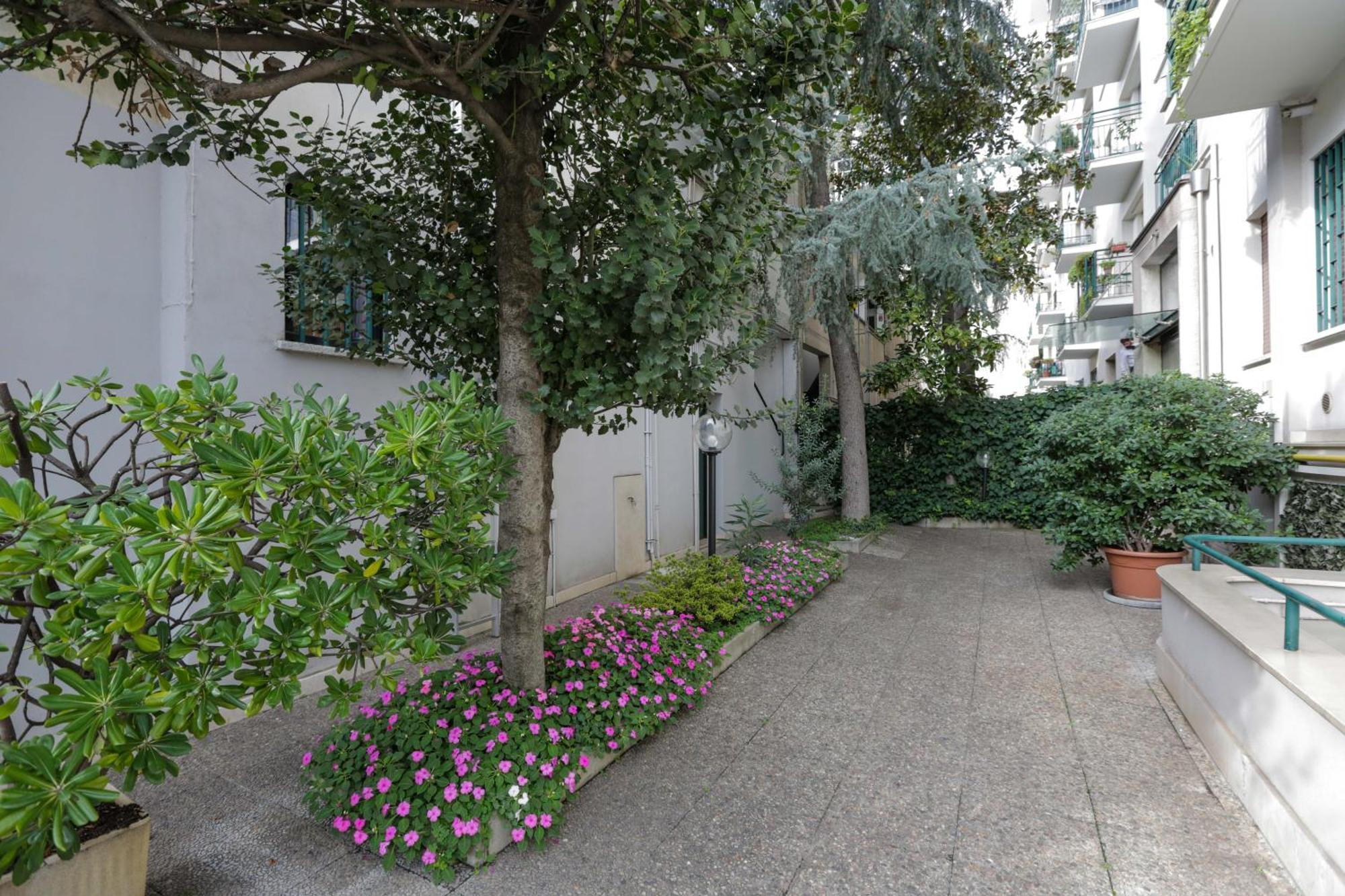 Corso Como-Bosco Verticale Appartamento Con Balcone Mailand Exterior foto